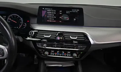 BMW 5-Series 2018, 102985 км, за 17120.58 USD - фото 14