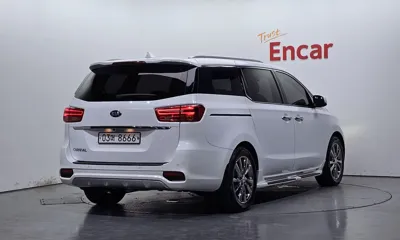 Kia Canival 2019, 159015 км, за 66096.03 USD