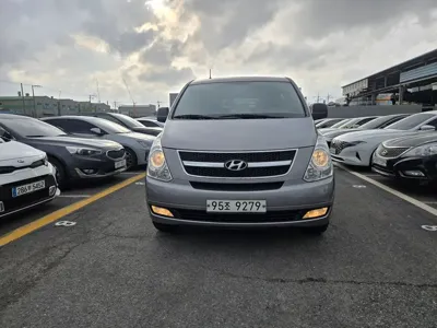 Hyundai Starex 2012, 61176 км, за 5732.9 USD