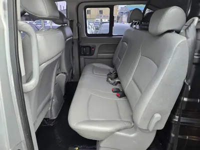 Hyundai Starex 2012, 61176 км, за 5730.28 USD - фото 14