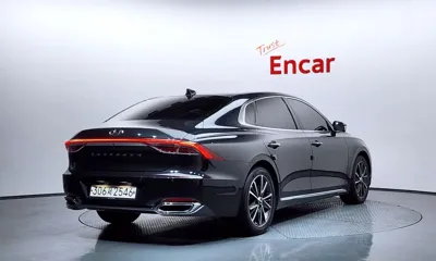 Hyundai Grandeur 2020, 169269 км, за 10906.94 USD