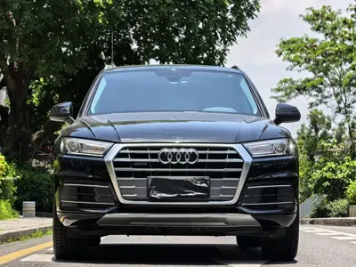Audi Q5L 2021, 100000 км, за 20564.96 USD
