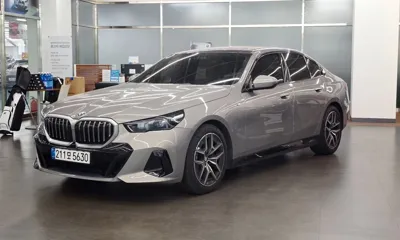 BMW 5-Series · 2025 год