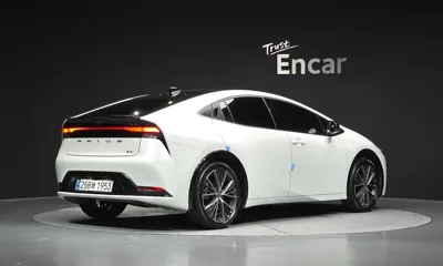 Toyota Prius 2024, 33077 км, за 22443.42 USD