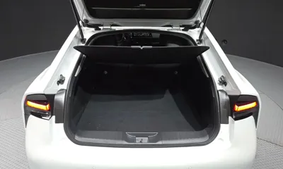 Toyota Prius 2024, 33077 км, за 22325.78 USD - фото 20