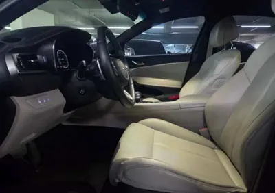 Genesis G70 2023, 44154 км, за 4918.04 USD