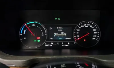 Kia Sorento 2023, 66848 км, за 18344.36 USD - фото 8