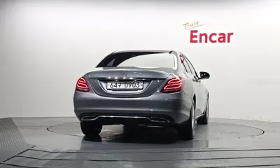 Mercedes-Benz C-Class 2016, 61412 км, за 10589.61 USD