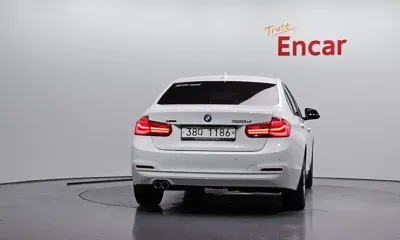 BMW 3-Series 2017, 167815 км, за 8074.04 USD