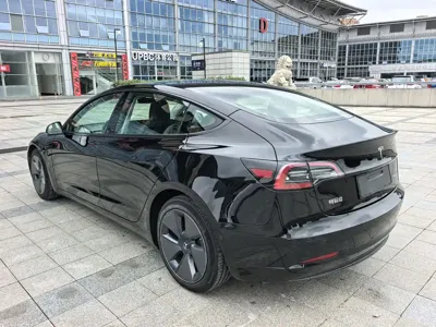 Tesla Model 3 2021, 130000 км, за 15493.71 USD