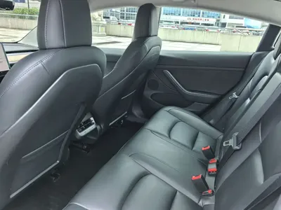 Tesla Model 3 2021, 130000 км, за 15493.71 USD - фото 7