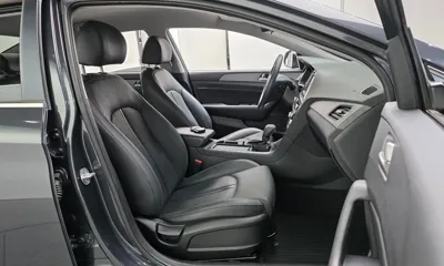 Hyundai Sonata 2018, 72399 км, за 8923.86 USD - фото 26