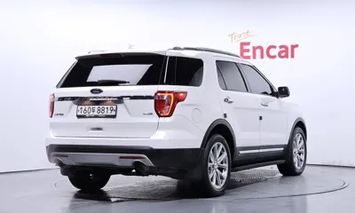 Ford Explorer 2017, 87071 км, за 9780.75 USD