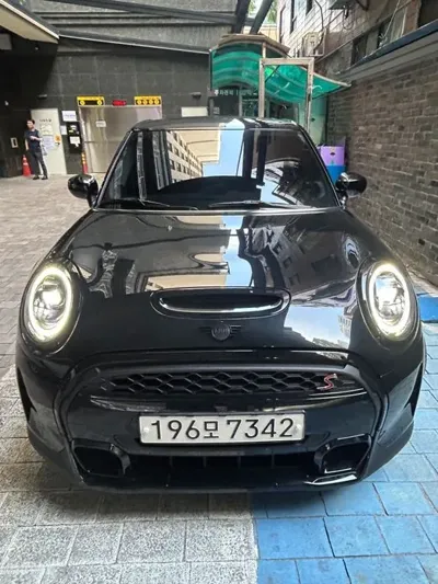MINI Cooper · 2024 год