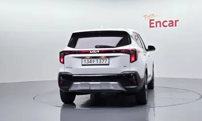 Kia Seltos 2023, 50838 км, за 14886.56 USD - фото 4
