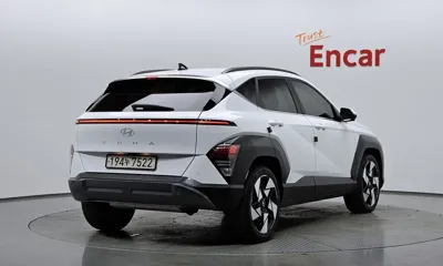 Hyundai Kona 2023, 23225 км, за 17001.44 USD