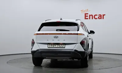 Hyundai Kona 2023, 23225 км, за 17001.44 USD