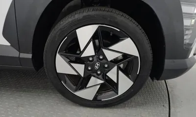 Hyundai Kona 2023, 23225 км, за 17001.44 USD