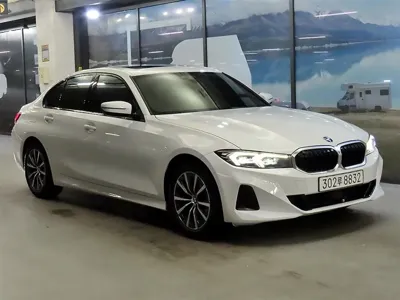 BMW 3-Series · 2023 год