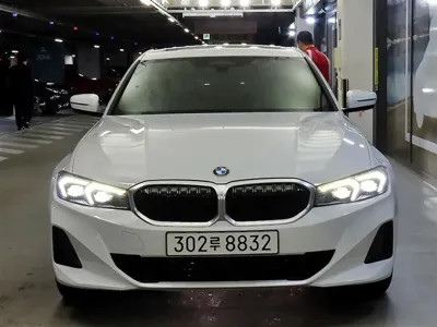 BMW 3-Series 2023, 28222 км, за 24182.53 USD