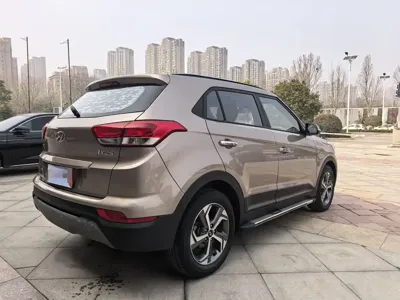 Hyundai ix25 2018, 77000 км, за 5872.85 USD