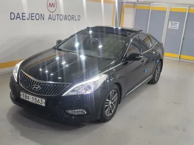Hyundai Grandeur 2014, 260170 км, за 2756.99 USD