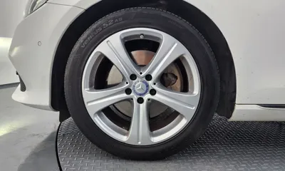 Mercedes-Benz E-Class 2017, 92617 км, за 12893.14 USD