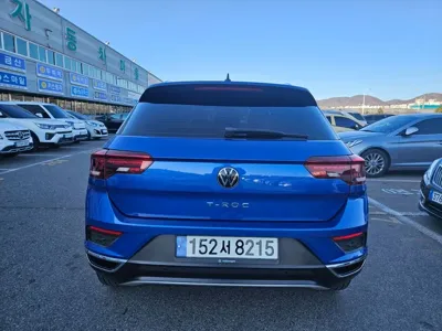 Volkswagen T-Roc 2021, 68212 км, за 13874.94 USD