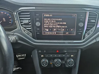 Volkswagen T-Roc 2021, 68212 км, за 13874.94 USD - фото 14