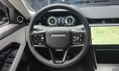 Land Rover Range Rover Evoque 2024, 2046 км, за 14851.54 USD - фото 14