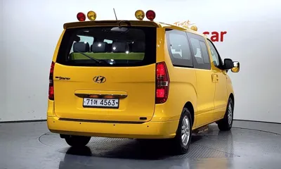 Hyundai Starex 2018, 61733 км, за 12283.23 USD
