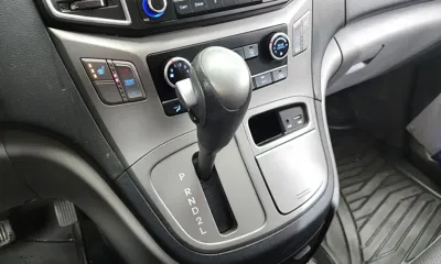 Hyundai Starex 2018, 61733 км, за 12283.23 USD - фото 9