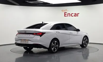 Hyundai Avante 2023, 82808 км, за 11063.35 USD