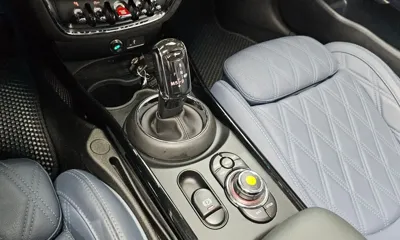 MINI Clubman 2021, 63165 км, за 17109.04 USD - фото 9