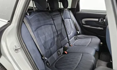 MINI Clubman 2021, 63165 км, за 17109.04 USD - фото 11