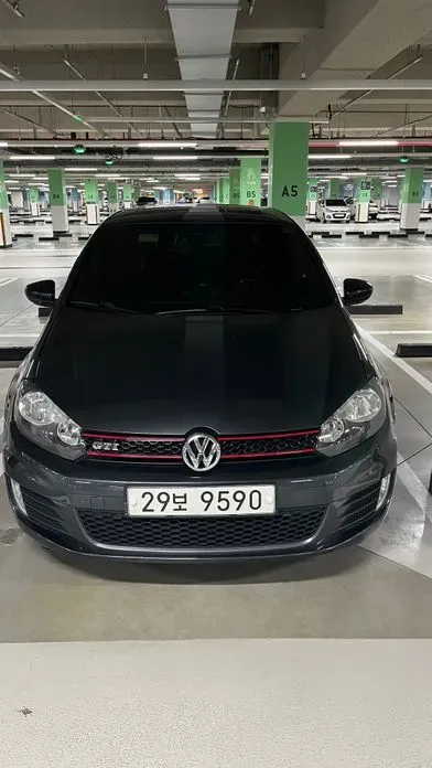 Volkswagen Golf · 2010 год