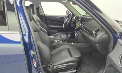 MINI Clubman 2018, 67048 км, за 7811.08 USD - фото 26
