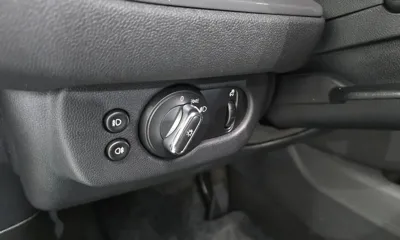 MINI Clubman 2018, 67048 км, за 7811.08 USD - фото 31