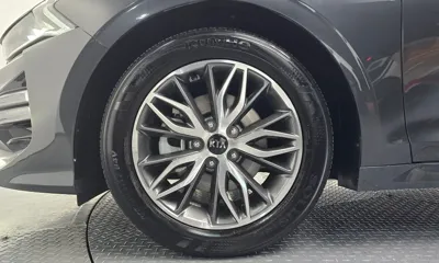 Kia K5 2021, 26157 км, за 13586.42 USD