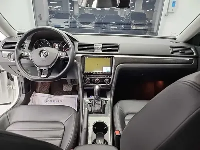 Volkswagen Passat 2018, 84822 км, за 7023.76 USD - фото 7
