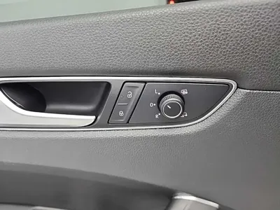 Volkswagen Passat 2018, 84822 км, за 7023.76 USD - фото 17