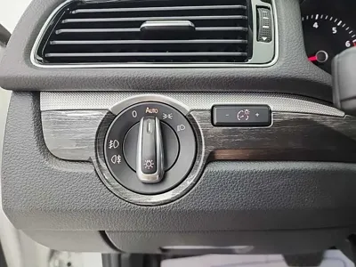 Volkswagen Passat 2018, 84822 км, за 7023.76 USD - фото 19