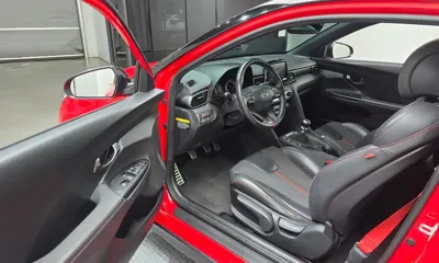Hyundai Veloster 2018, 86597 км, за 8347.9 USD - фото 10