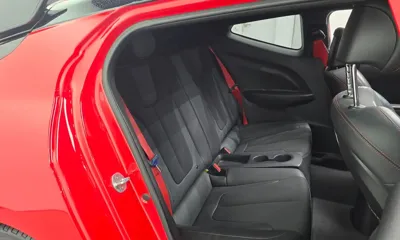 Hyundai Veloster 2018, 86597 км, за 8347.9 USD - фото 11