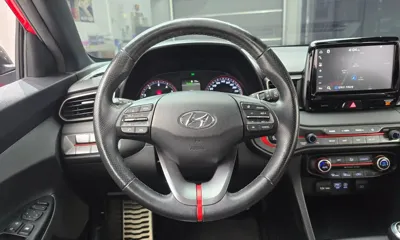 Hyundai Veloster 2018, 86597 км, за 8347.9 USD - фото 13