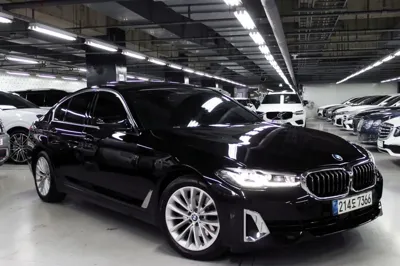 BMW 5-Series · 2022 год