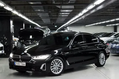 BMW 5-Series 2022, 63200 км, за 22622.37 USD