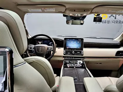Lincoln Navigator 2021, 7066 км, за 45293.42 USD - фото 7