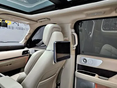 Lincoln Navigator 2021, 7066 км, за 45293.42 USD - фото 8