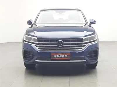 Volkswagen Touareg 2021, 96800 км, за 22989.71 USD